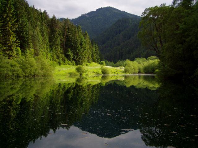 002-Iľanovská-priehrada-v-lete
