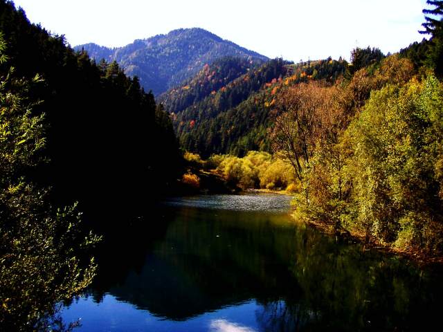 003-Iľanovská-priehrada-na-jeseň
